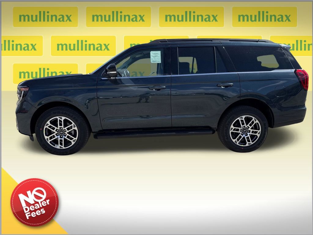 New 2026 Ford Expedition Active image 2