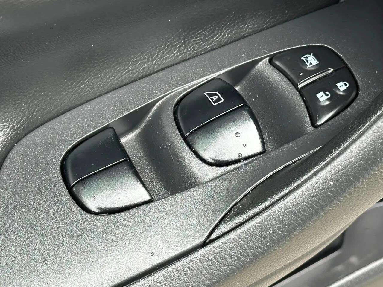 Used 2017 Nissan Altima 2.5 S w/ Power Driver Seat Package image 9