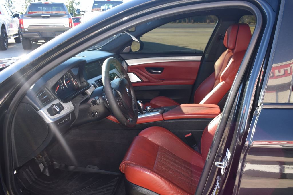 Used 2013 BMW M5 image 7