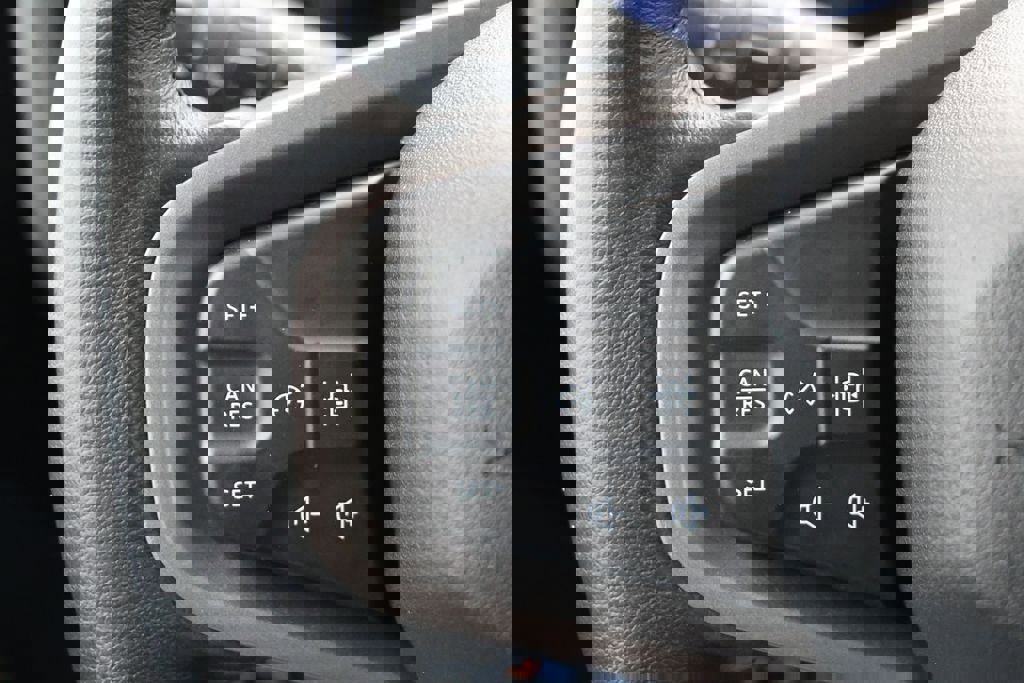 Used 2025 Ford Bronco Badlands image 19