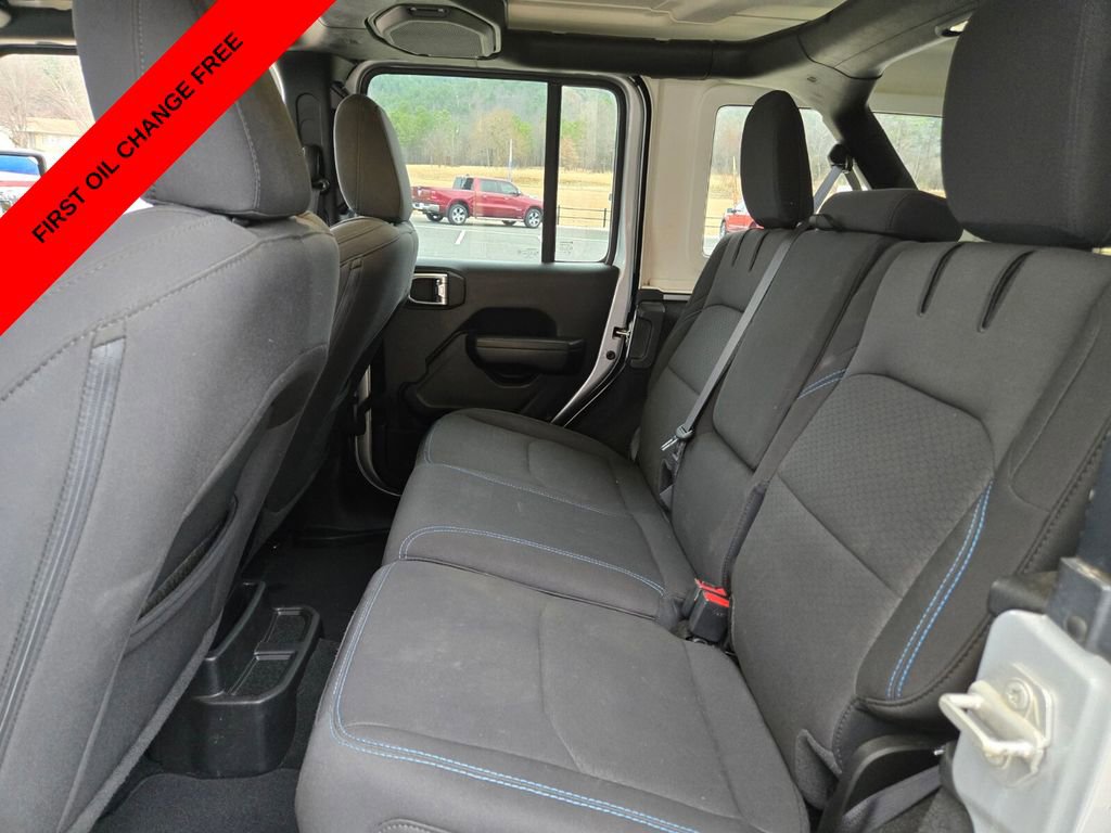 Used 2023 Jeep Wrangler Unlimited Rubicon 4xe w/ Cold Weather Group AWD/4WD image 16