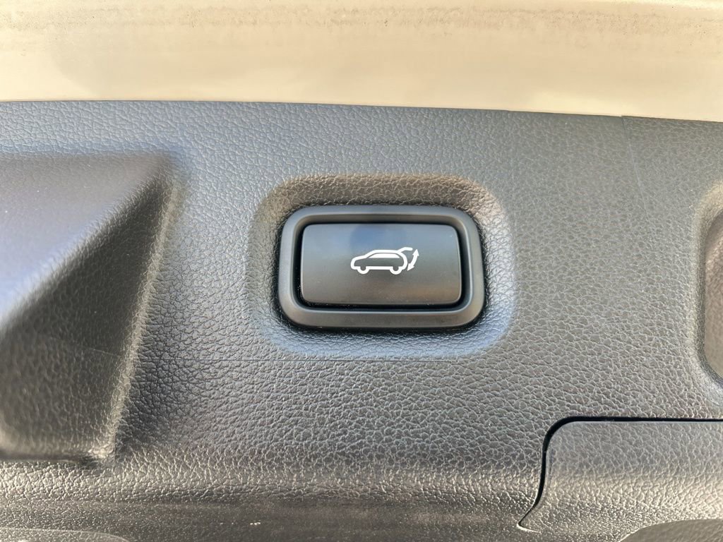 Used 2023 Hyundai Santa Fe SEL image 46