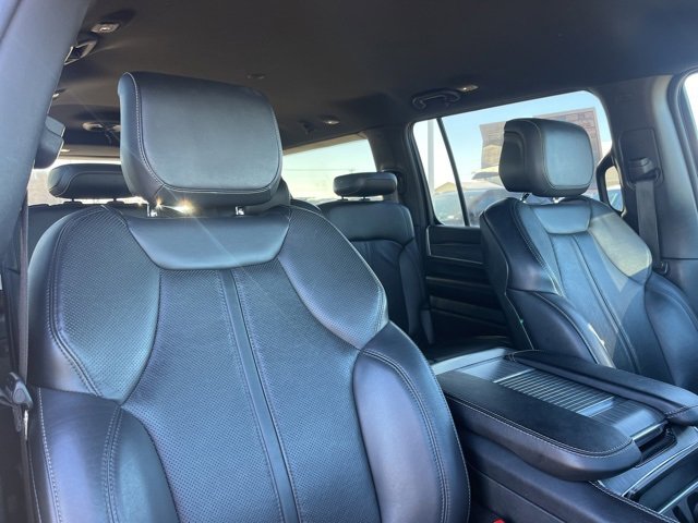 Used 2024 Jeep Wagoneer L Series II w/ Flexible Seating Group image 56