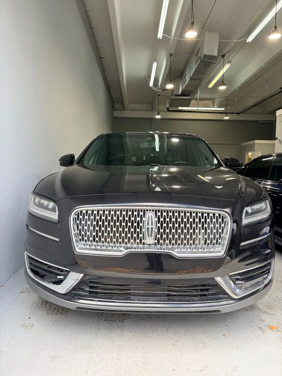 Used 2019 Lincoln Nautilus Select image 9