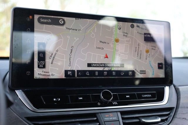 Certified 2024 Nissan Altima 2.5 SV w/ SV Premium Package AWD/4WD image 13