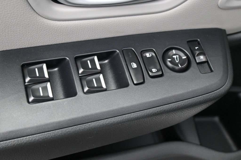Used 2023 Honda Pilot EX-L image 4