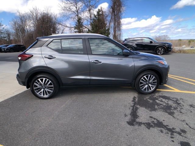 Certified 2024 Nissan Kicks SV image 8