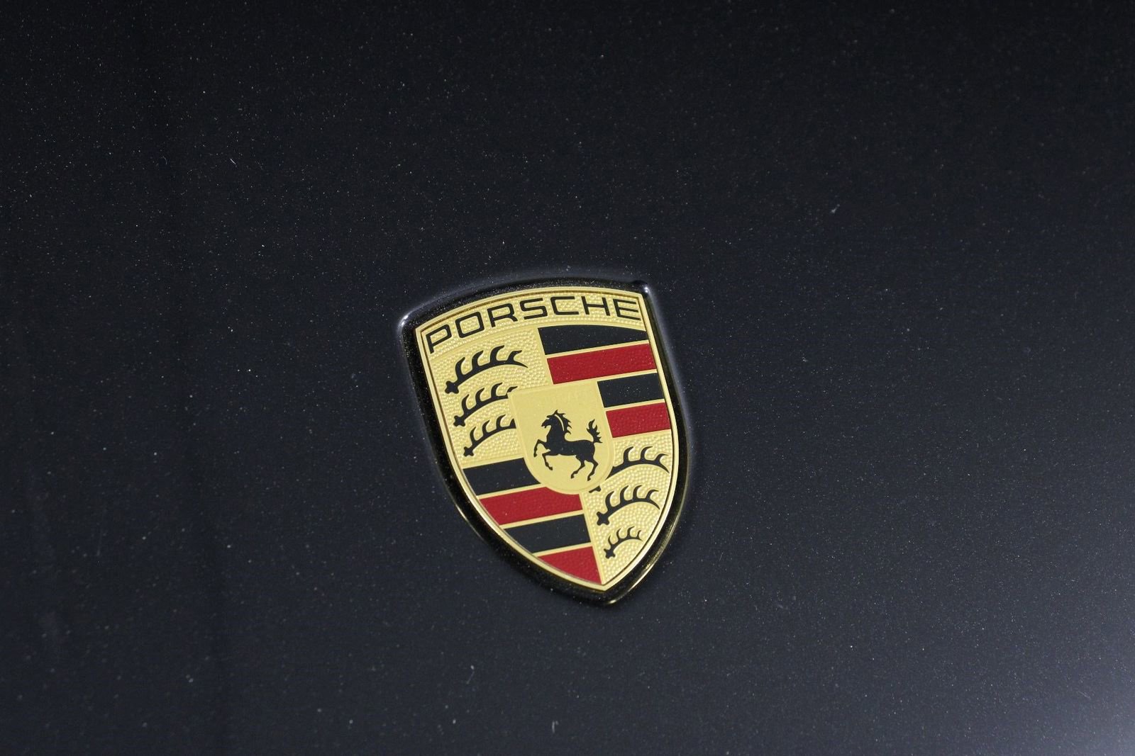 Certified 2023 Porsche Macan S image 29