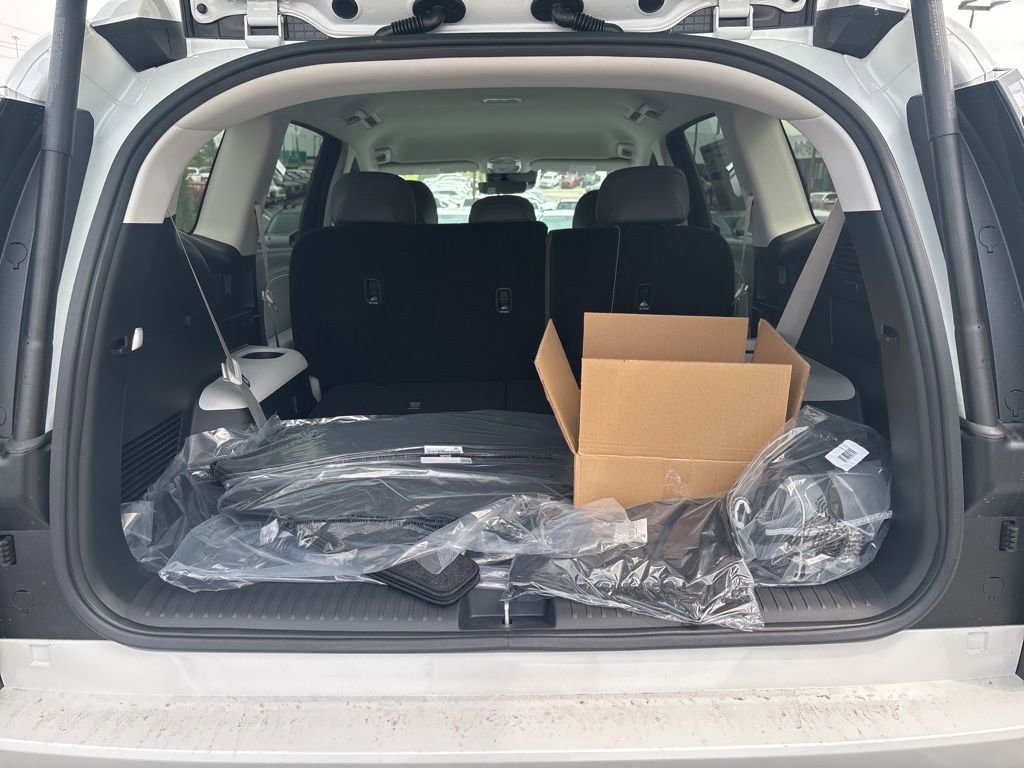 New 2026 Hyundai Ioniq 9 SEL image 8