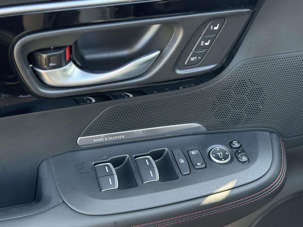 Used 2025 Acura ADX A-Spec image 11