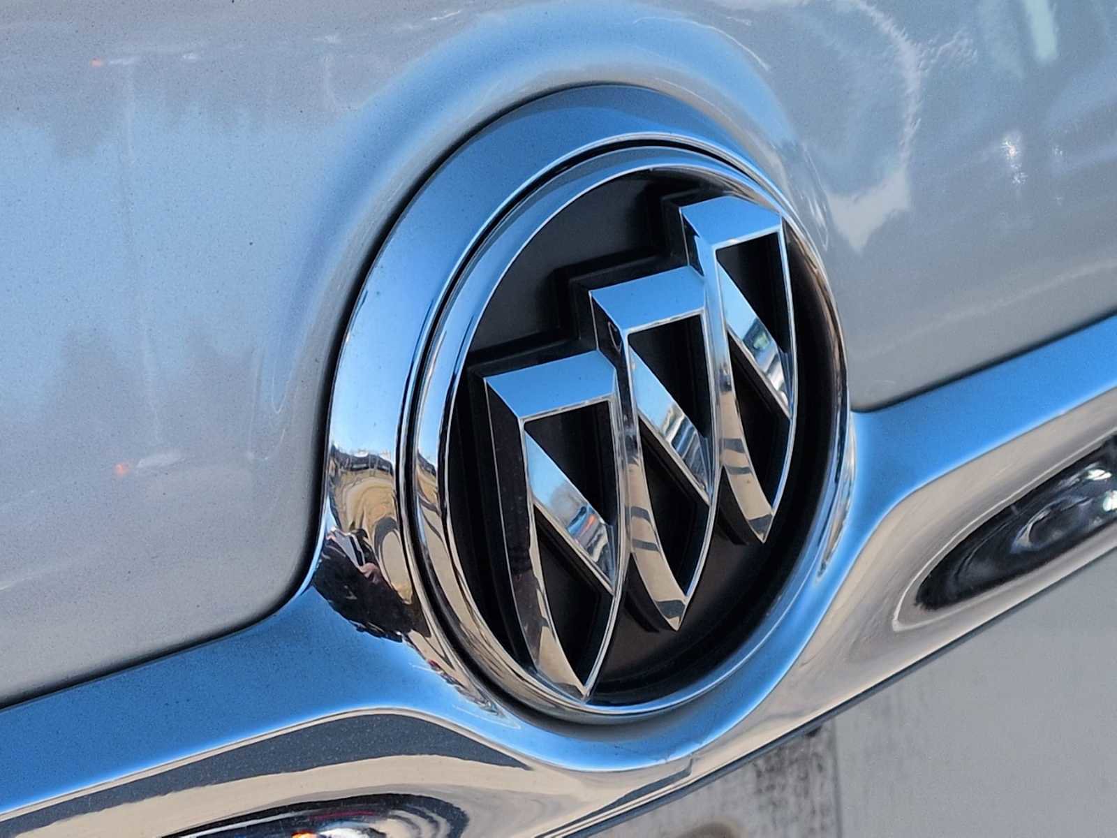 Used 2015 Buick LaCrosse image 13