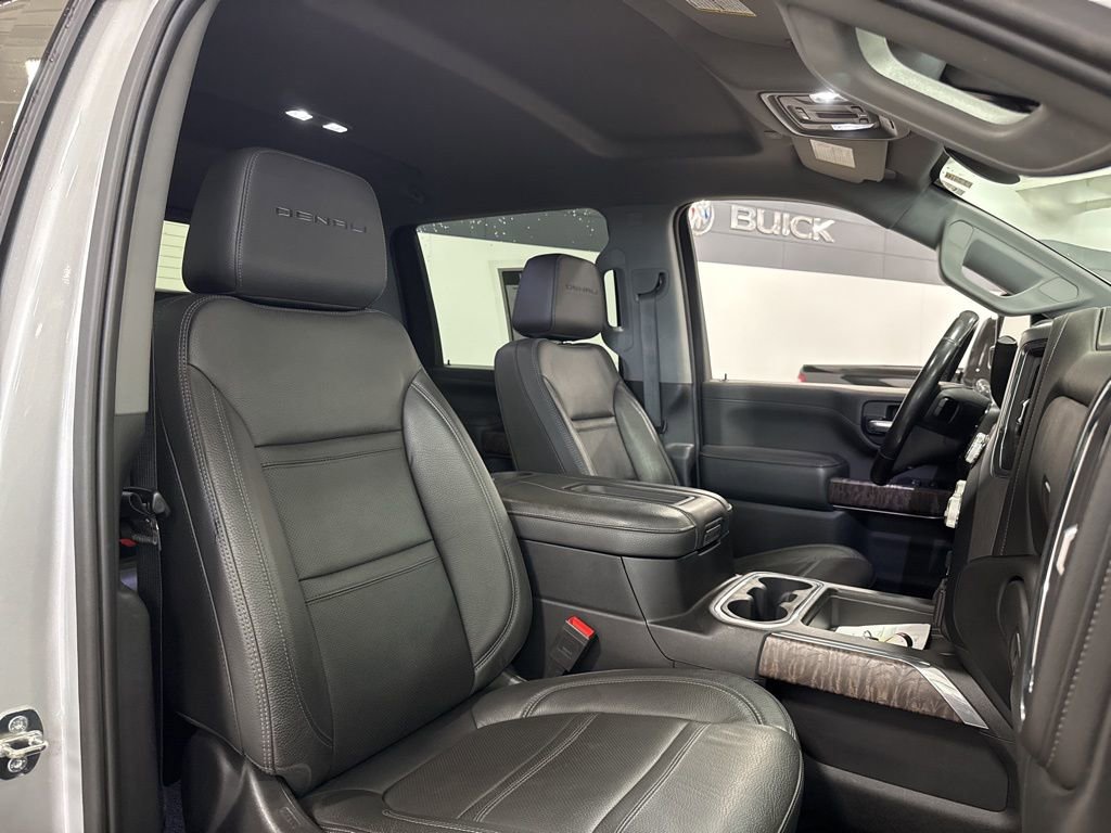 Used 2022 GMC Sierra 3500 Denali AWD/4WD image 13