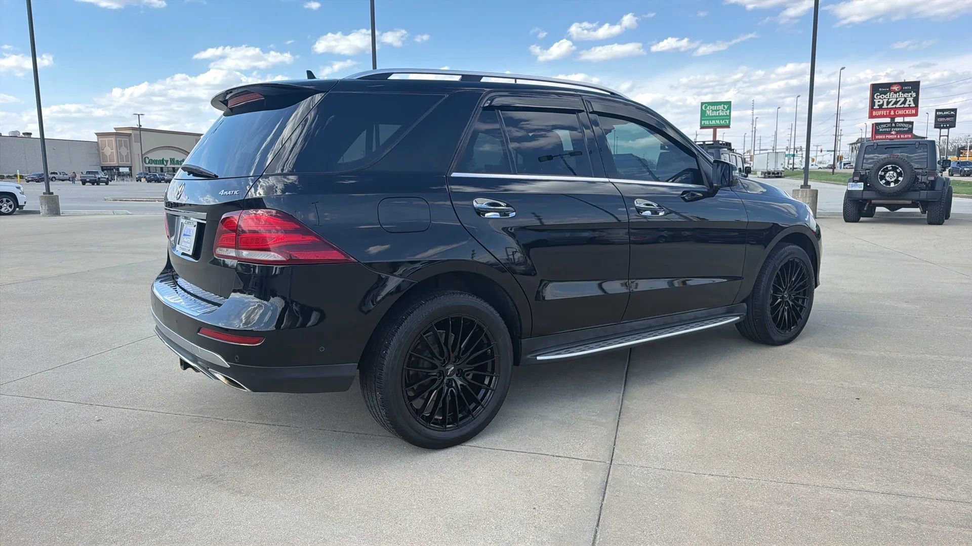 Used 2017 Mercedes-Benz GLE 350 4MATIC image 19