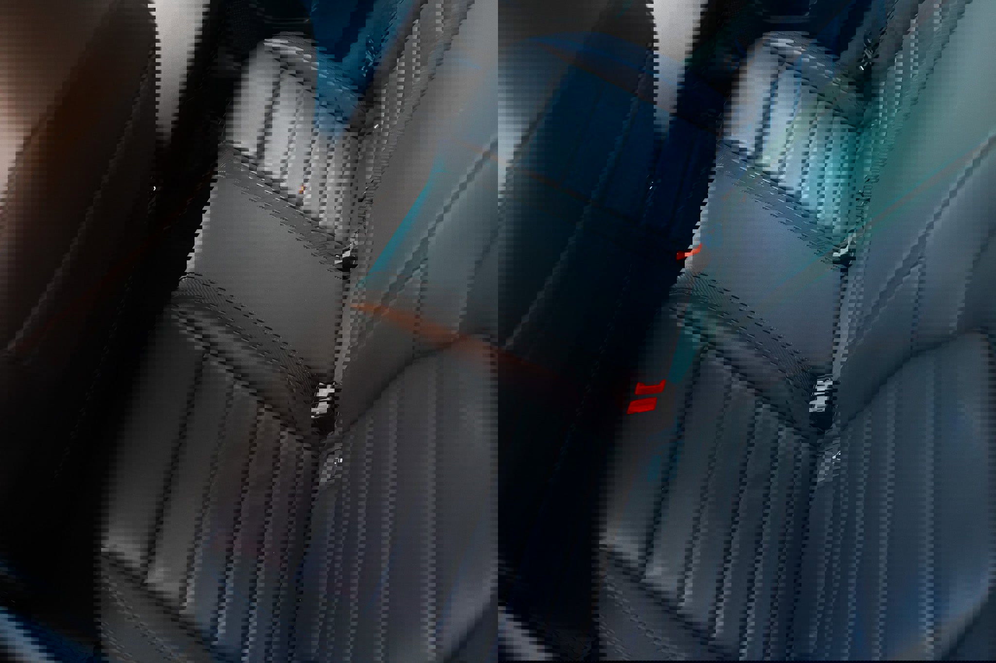 Used 2023 Volkswagen Golf R image 13