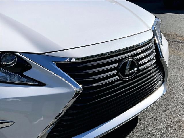 Used 2017 Lexus ES 350 w/ Luxury Package FWD image 30