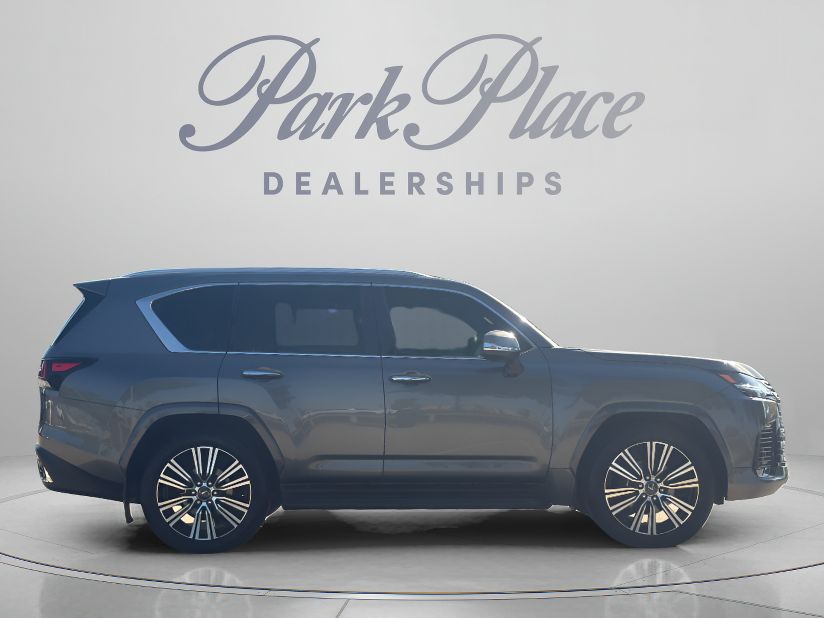 Used 2024 Lexus LX 600 4WD w/ Luxury Package image 6