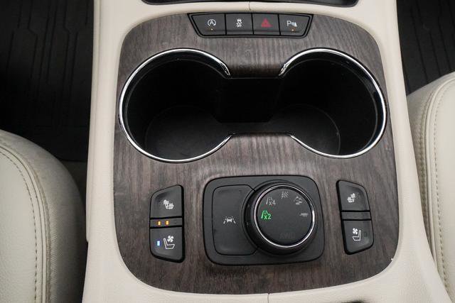 Used 2023 GMC Acadia Denali w/ Denali Ultimate Package image 24