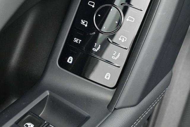 Certified 2025 Audi Q5 Premium w/ Convenience Package AWD/4WD image 13