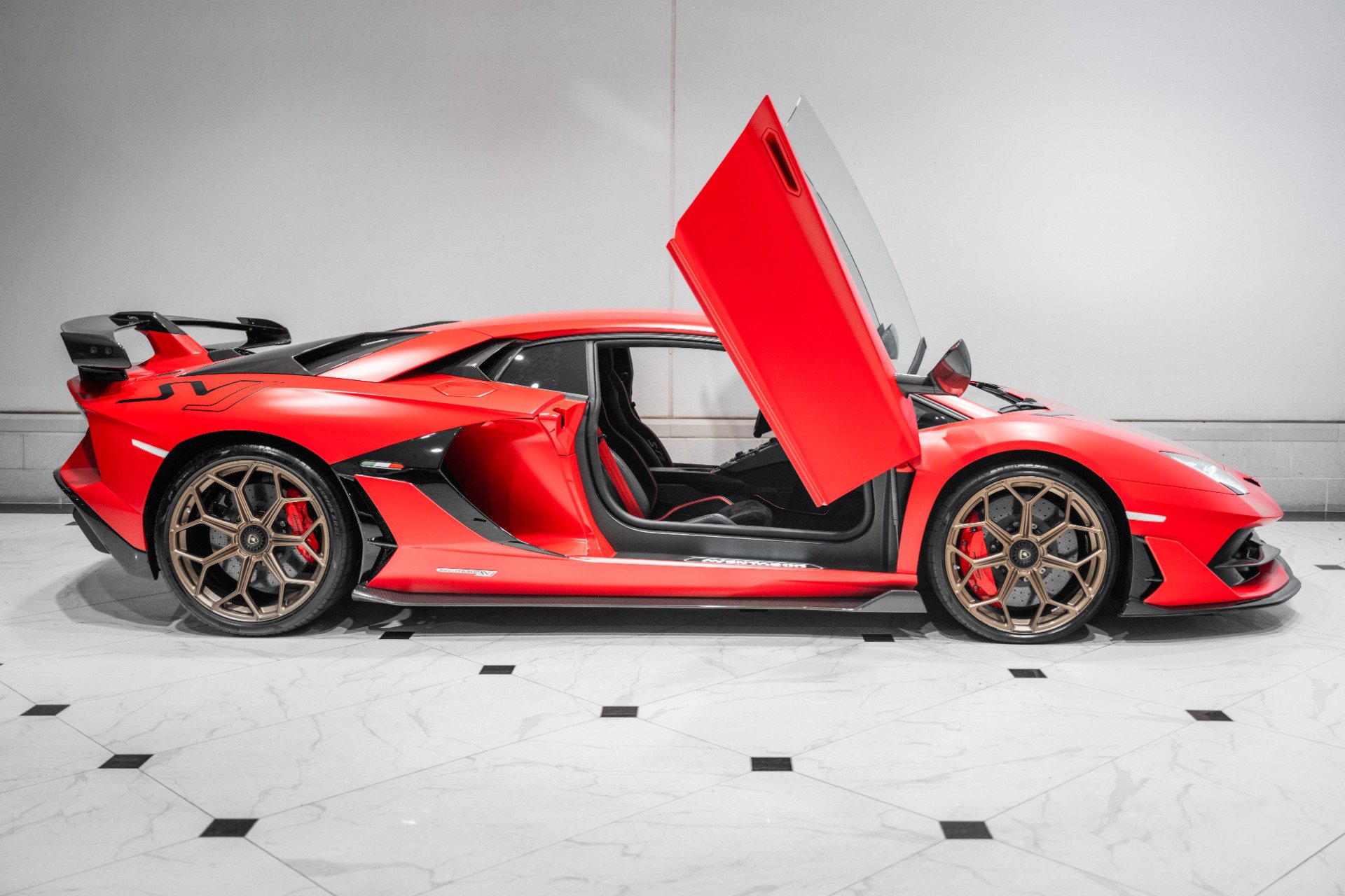 Used 2021 Lamborghini Aventador SVJ AWD/4WD image 20