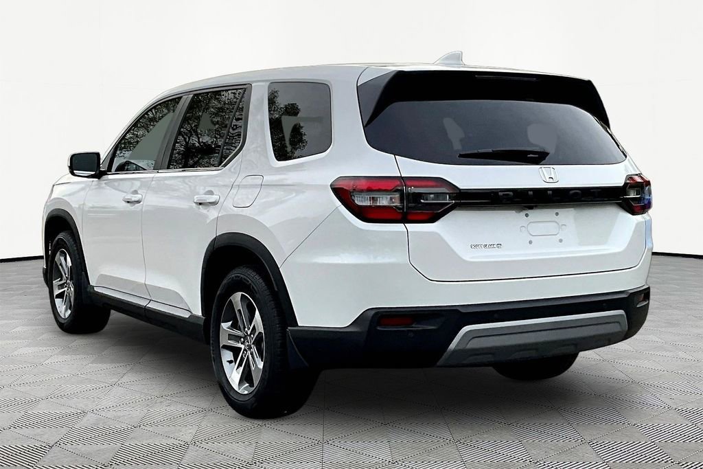 Used 2025 Honda Pilot EX-L image 5