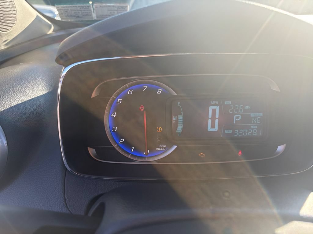 Used 2016 Chevrolet Trax LT w/ LPO, Cargo Package FWD image 16