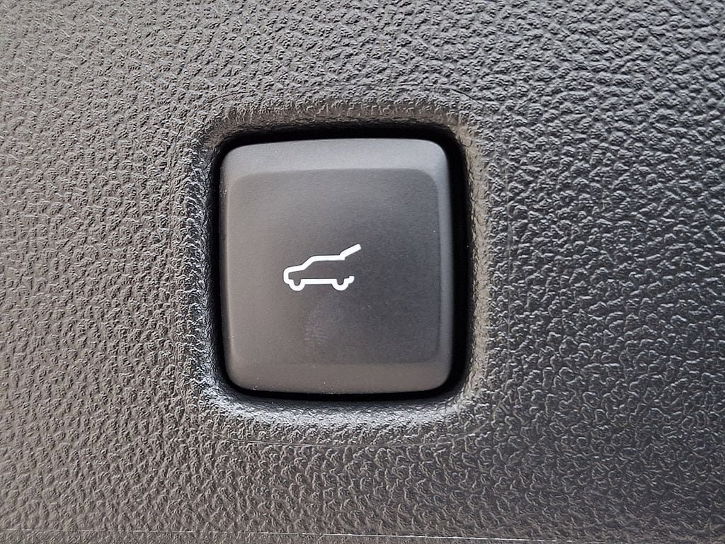 Certified 2023 Ford Escape Active AWD/4WD image 29