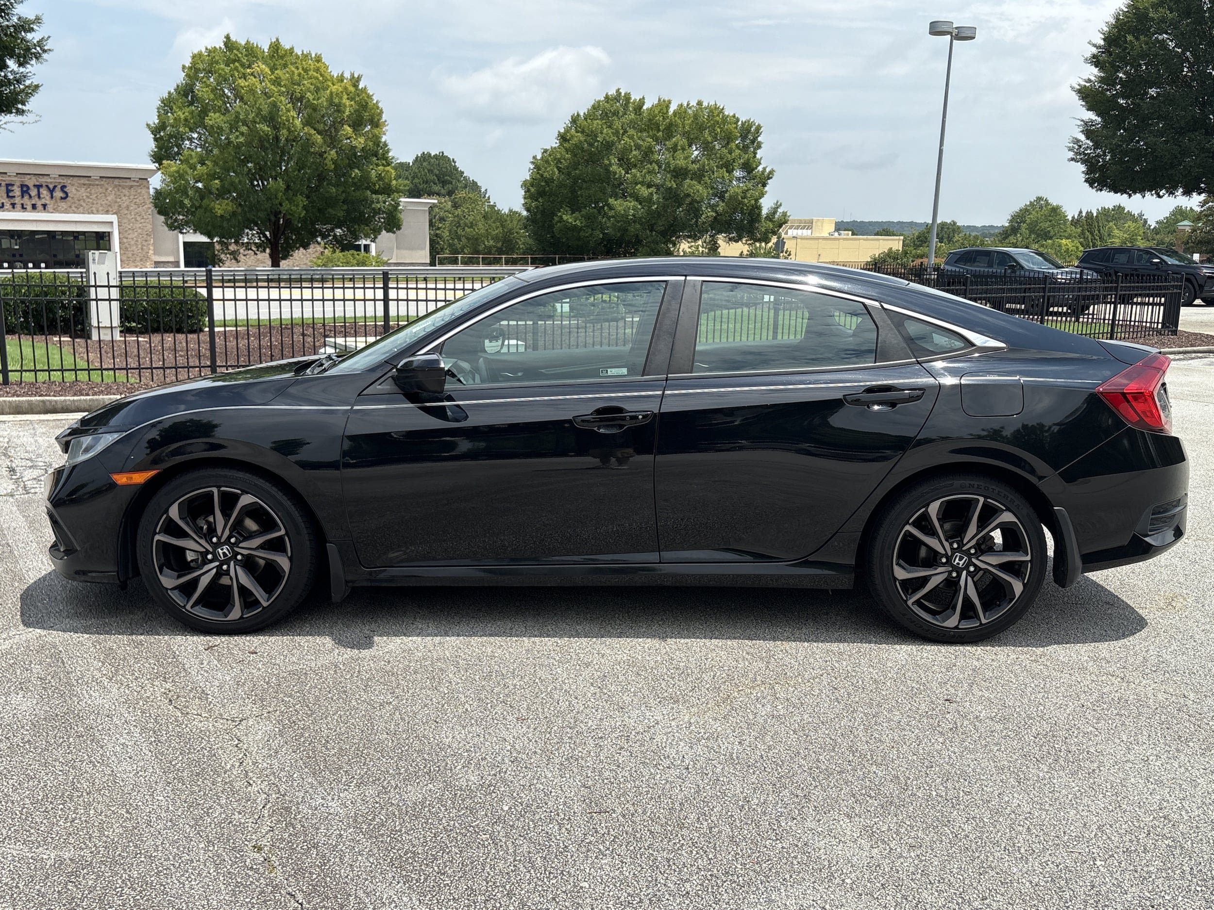 Used 2020 Honda Civic Sport image 16