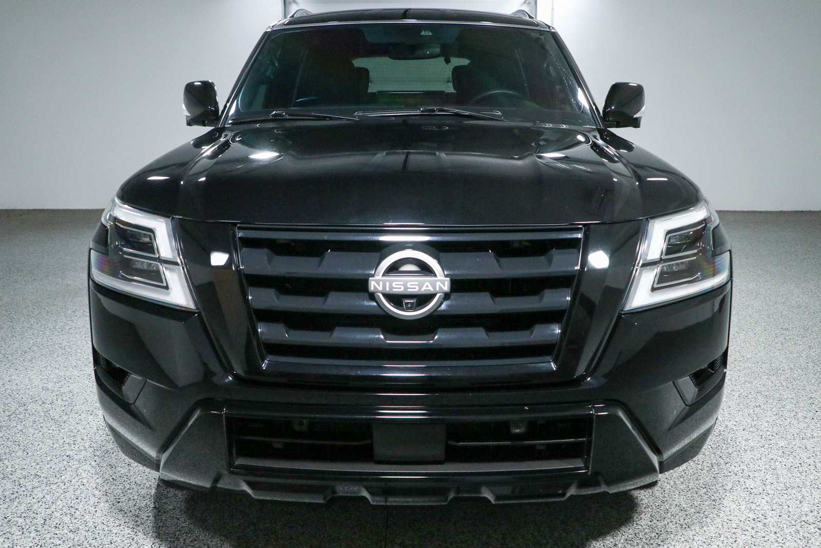 Used 2023 Nissan Armada SL w/ Midnight Edition Package AWD/4WD image 4
