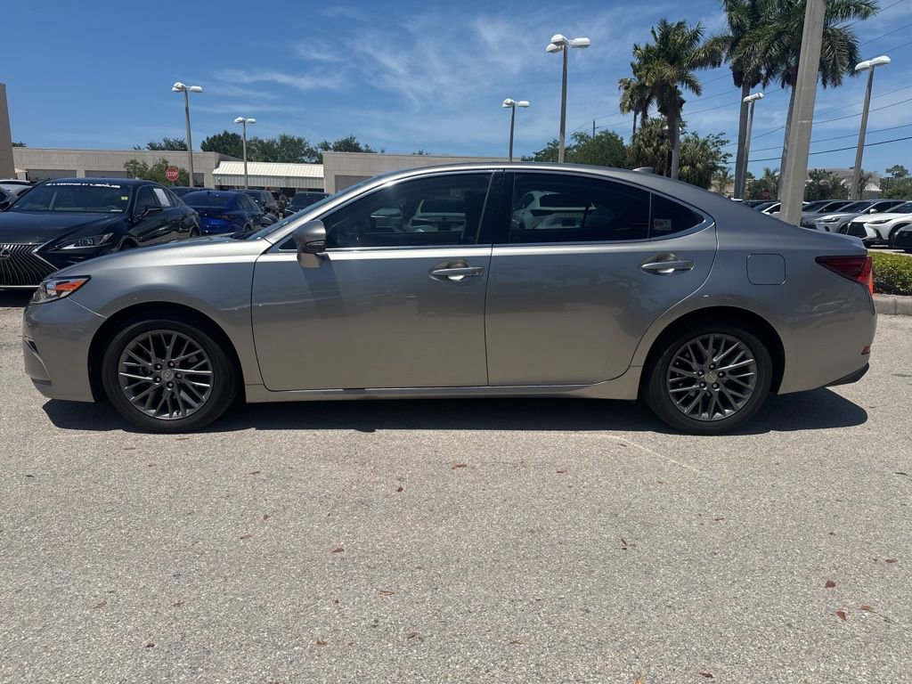Used 2018 Lexus ES 350 w/ Premier Package FWD image 3