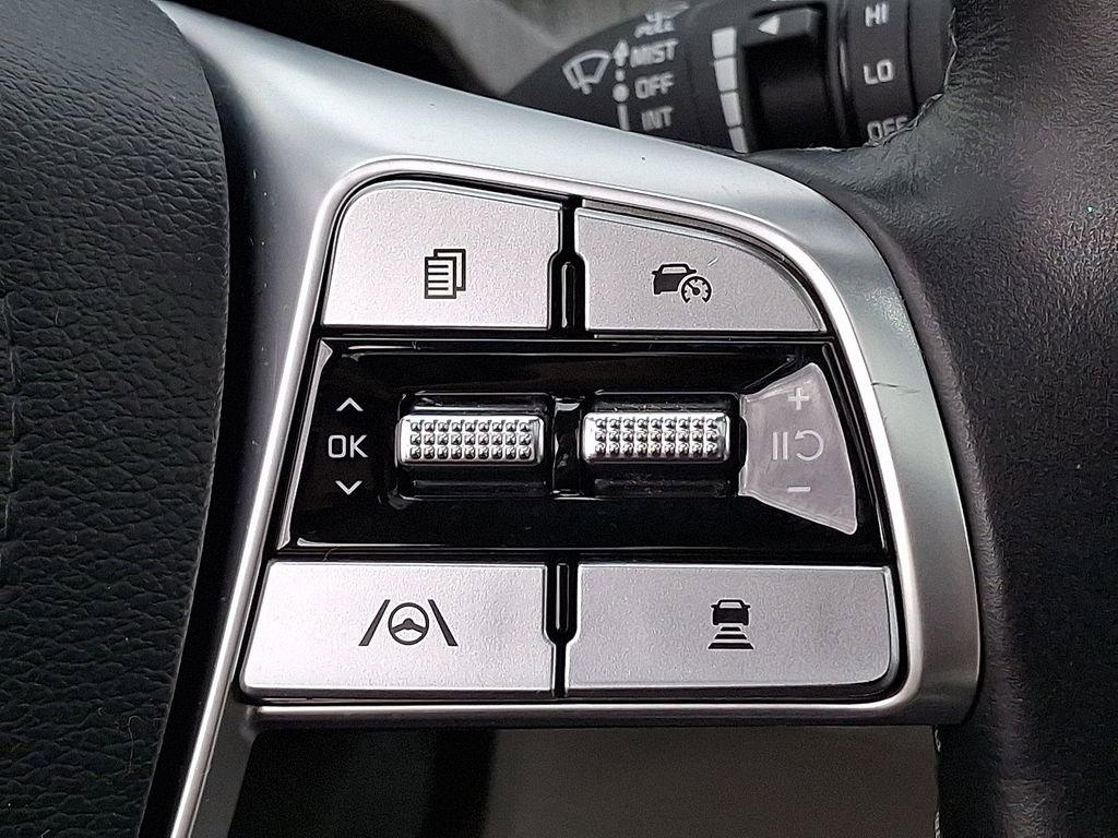 Used 2023 Kia Telluride EX w/ EX Captain's Chair Package image 24