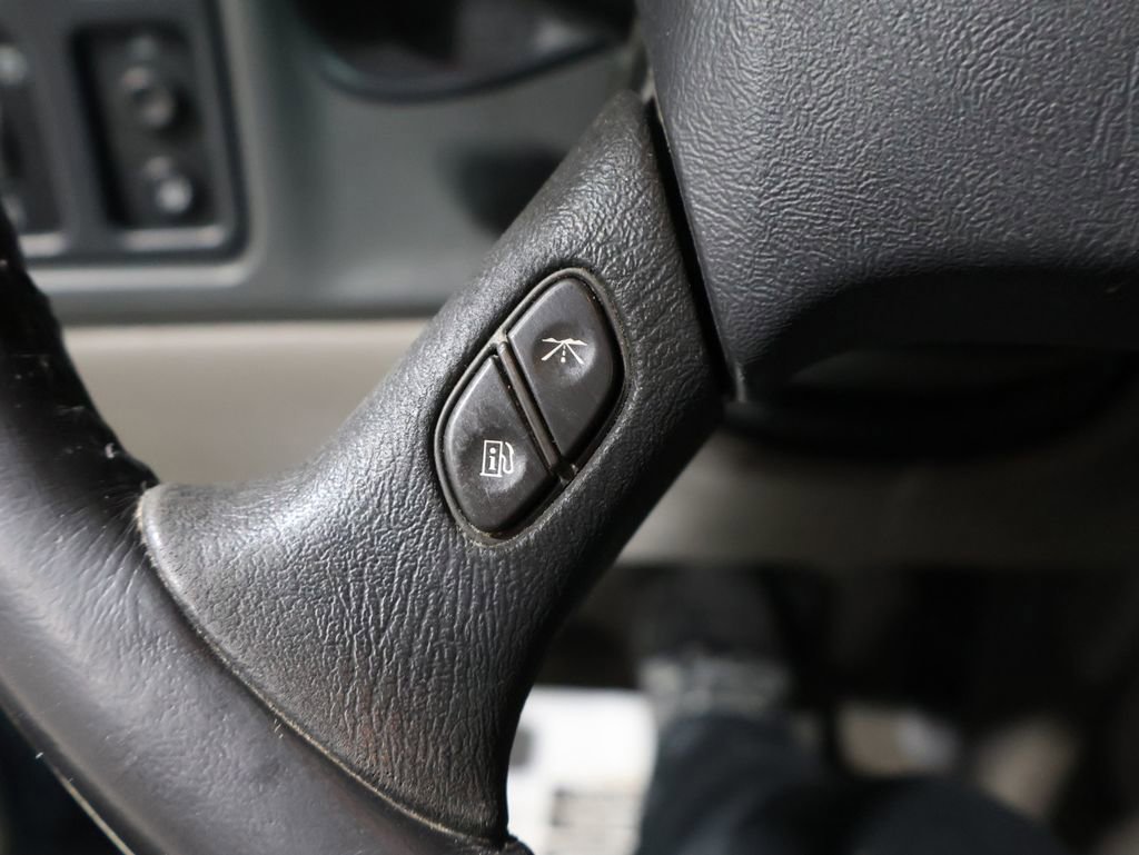 Used 2006 Chevrolet Avalanche LS image 28