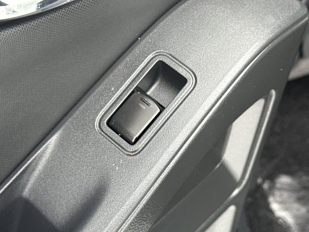 Used 2022 Nissan Frontier PRO-4X image 30