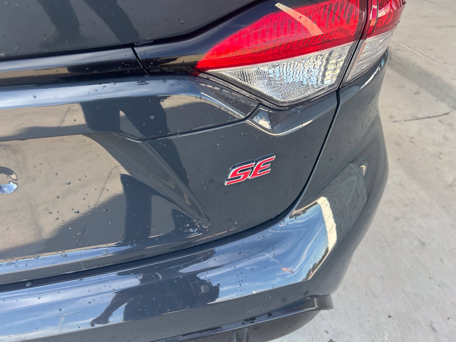 Used 2025 Toyota Corolla SE FWD image 13