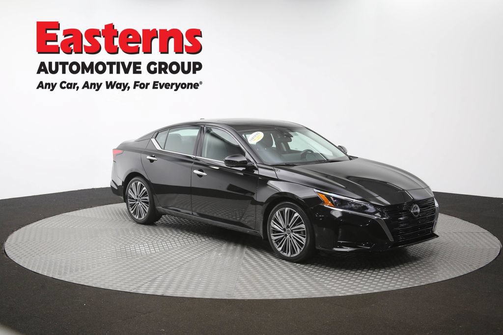 Used 2023 Nissan Altima 2.5 SL FWD image 49