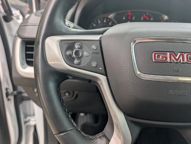 Used 2024 GMC Terrain SLT FWD image 13