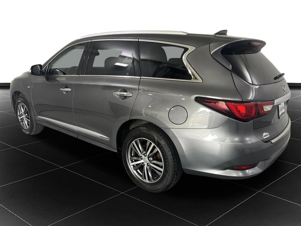Used 2017 INFINITI QX60 Luxe w/ Premium Package AWD/4WD image 3