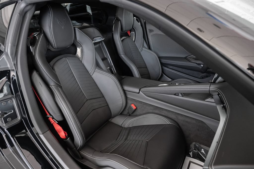 New 2027 Chevrolet Corvette Grand Sport w/ Z52 Sport Performance Package RWD image 36