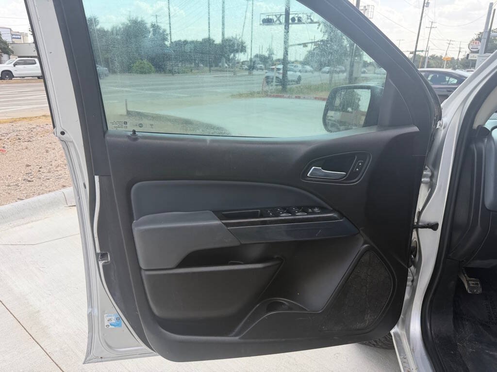 Used 2016 Chevrolet Colorado Z71 AWD/4WD image 11