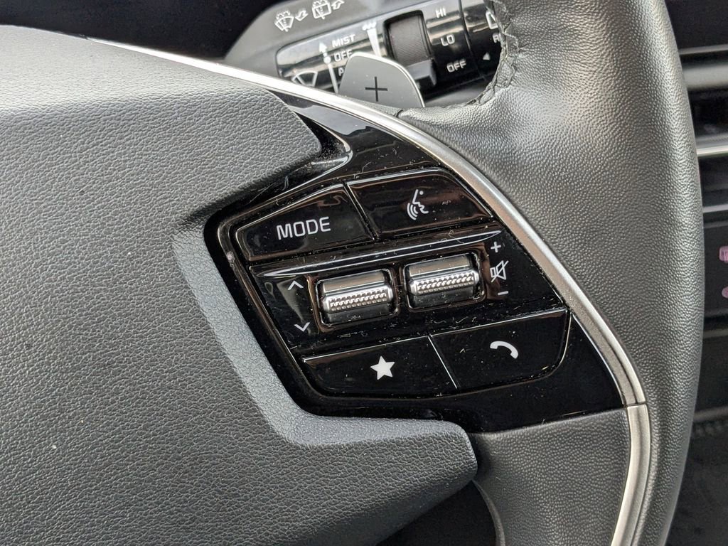 Used 2023 Kia Niro EX w/ EX Cold Weather Package image 26