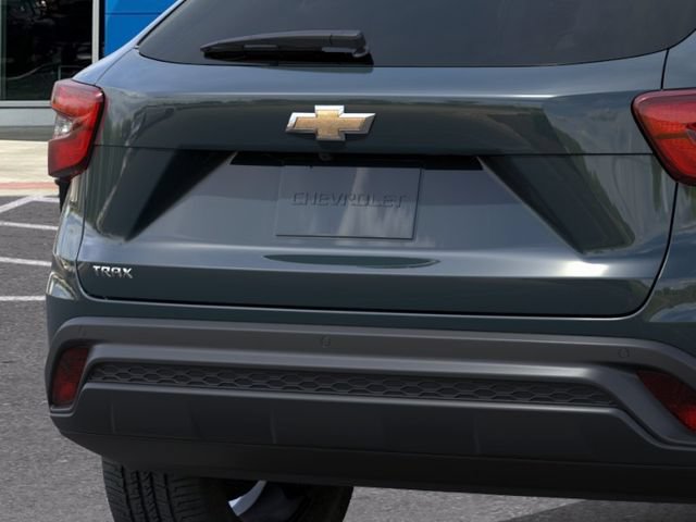 New 2026 Chevrolet Trax LS w/ LS Convenience Package FWD image 14