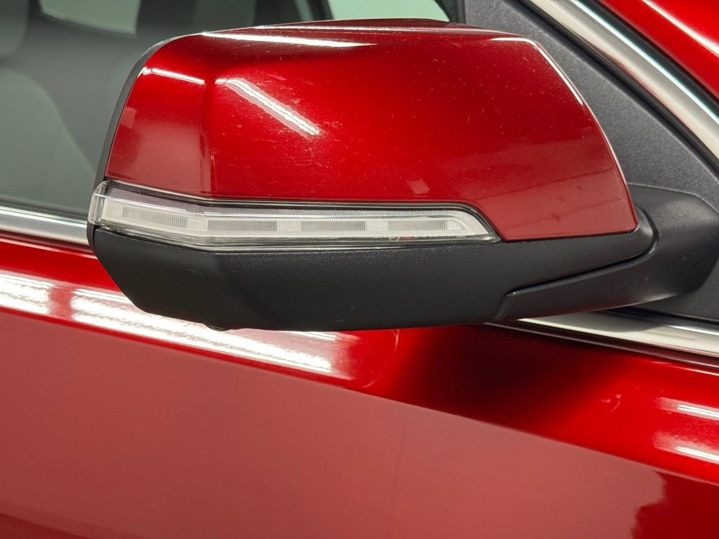 Certified 2023 GMC Acadia SLT w/ Technology Package image 17