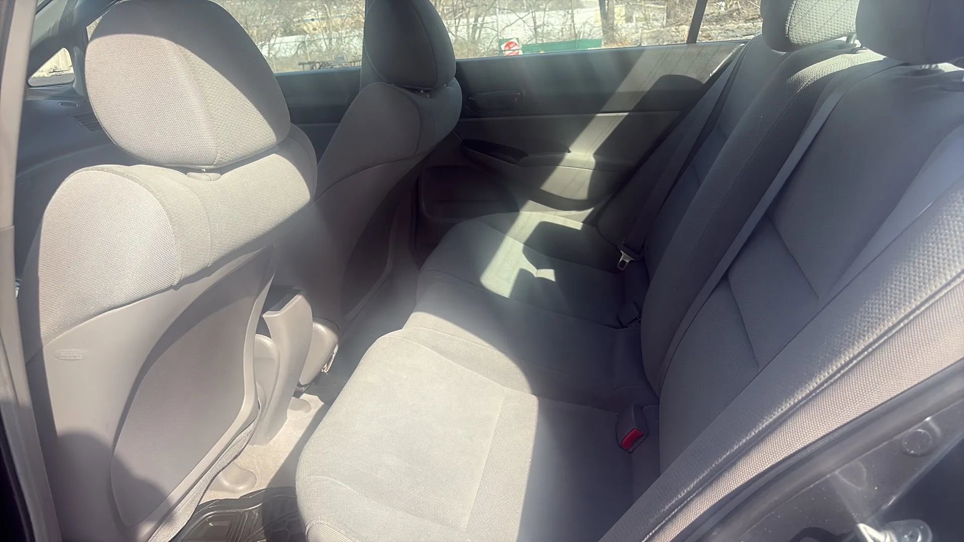 Used 2011 Honda Civic DX-VP image 10