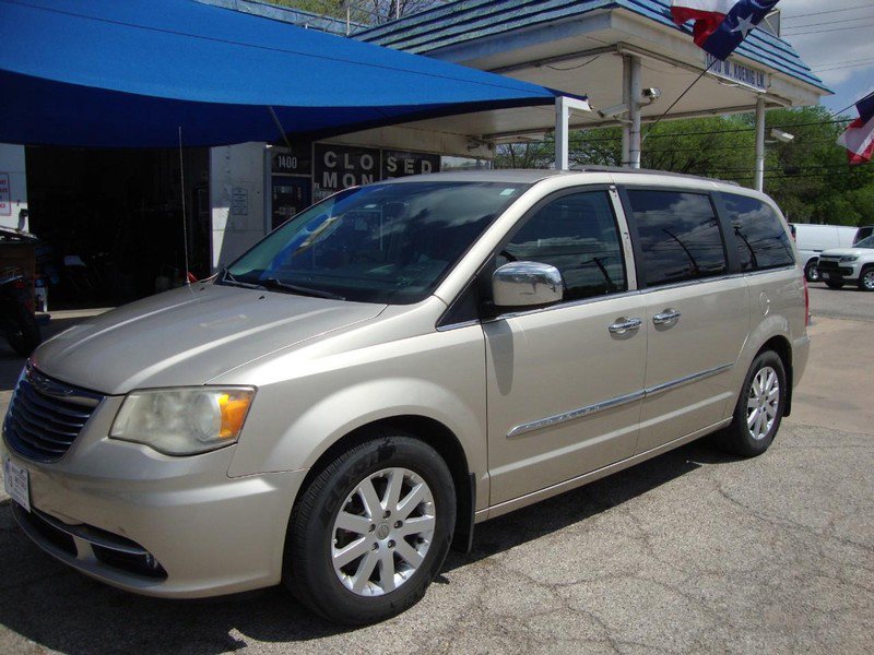 Used 2015 Chrysler Town & Country Touring w/ Driver Convenience Group