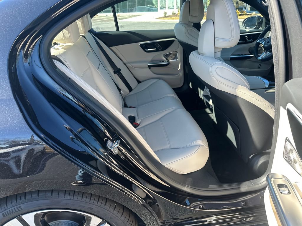 New 2026 Mercedes-Benz C 300 4MATIC Sedan image 17