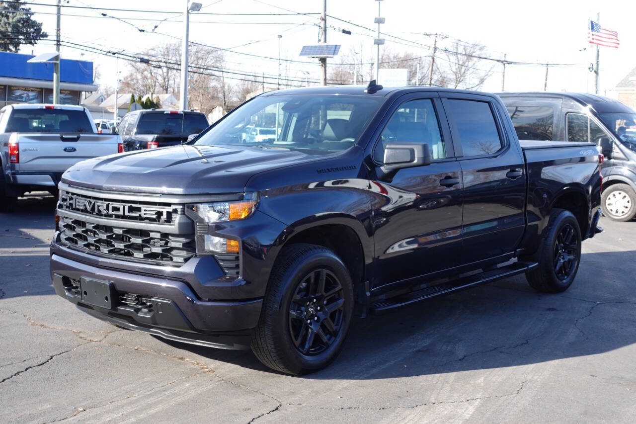 Used 2023 Chevrolet Silverado 1500 Custom