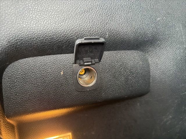 Used 2018 Ford Explorer XLT w/ Equipment Group 202A image 12