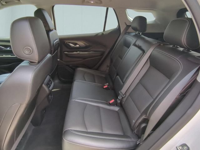 Used 2023 GMC Terrain SLT w/ LPO, Floor Liner Package AWD/4WD image 24