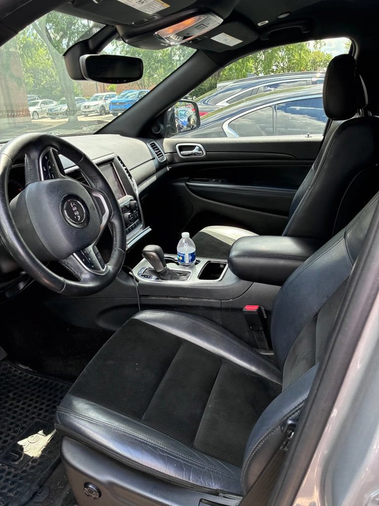 Used 2018 Jeep Grand Cherokee Altitude AWD/4WD image 7