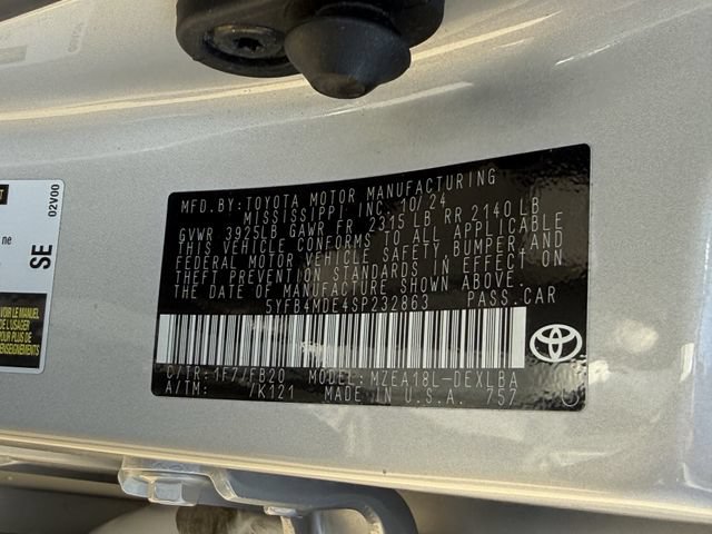 Used 2025 Toyota Corolla LE FWD image 33
