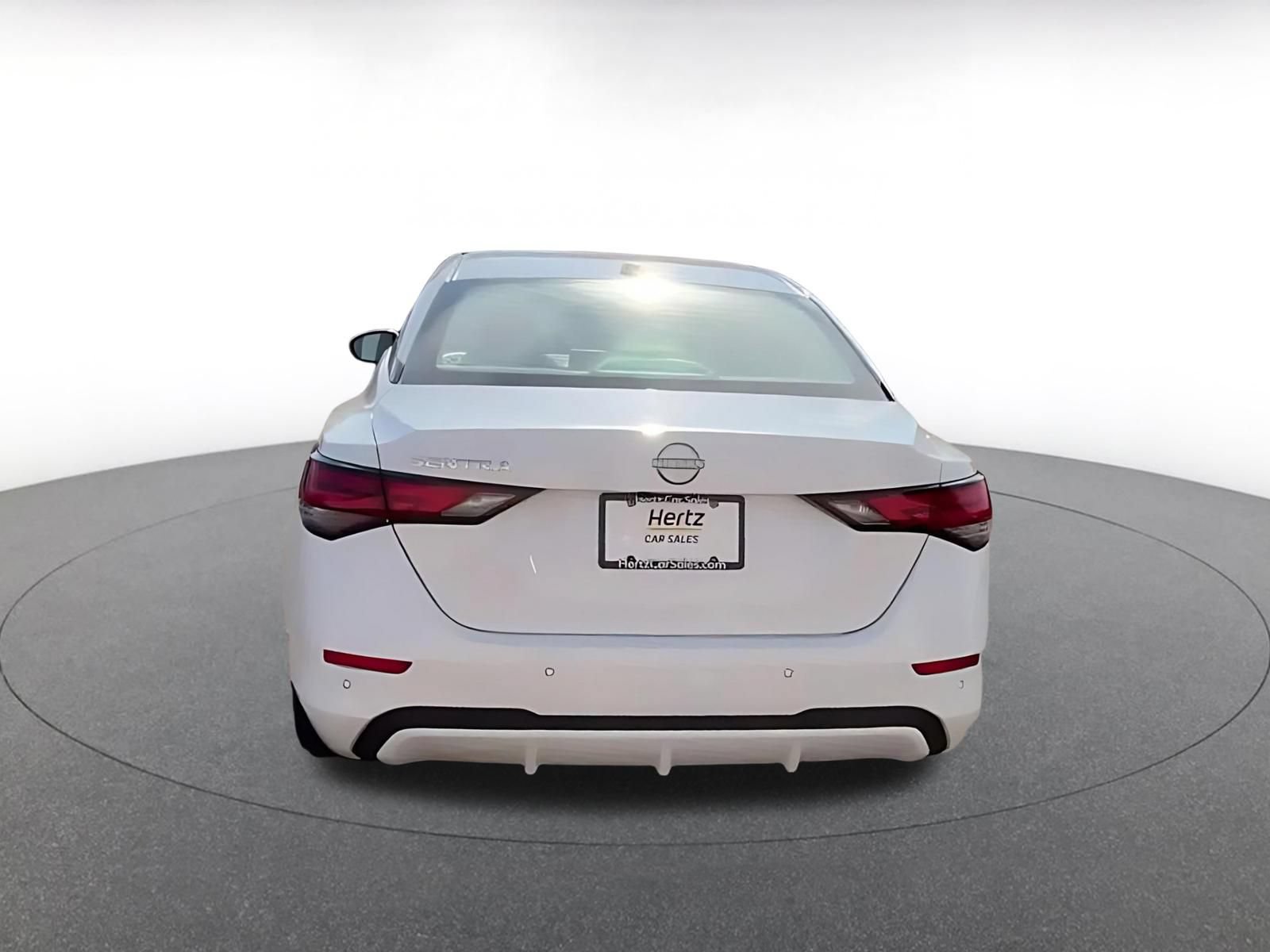 Used 2025 Nissan Sentra SV FWD image 10